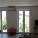 شقة Mala