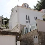 Mala 챠브타트